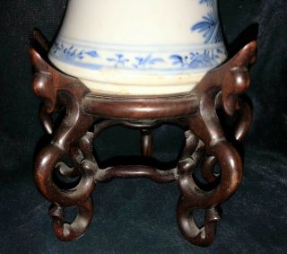 Antique CHINESE BLUE WHITE PORCELAIN VASE with TEAK STAND KANGXI QIANLONG marked 10