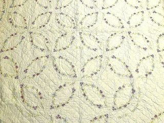Hand Stitched Floral Double Wedding Ring Cotton Scalloped Edge Quilt 84 " X 66 "