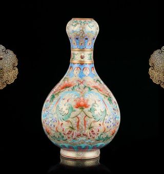 China Porcelain Qianlong Mark Famille Rose Hand Painting Flower Garlic Head Vase