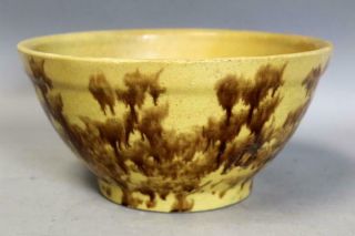 Early 19th Century Yellow Ware Bowl With Brown Rockingham Mocha Decoration