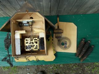 VINTAGE GERMAN CHALET MUSICAL CUCKOO CLOCK WITH WOOD CHOPPERS ANIMATED 9