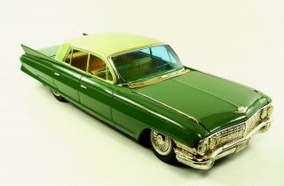 1961 Cadillac Fleetwood 17” (43.  2 cm) Japanese Tin Car w/Original Box by Shioji 3
