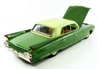 1961 Cadillac Fleetwood 17” (43.  2 cm) Japanese Tin Car w/Original Box by Shioji 4