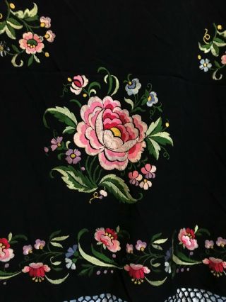 Vintage Chinese Black Silk Double Sided Hand - Embroidered Floral Piano Shawl 6