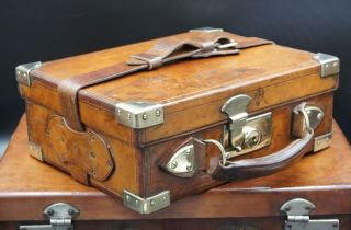 Stunning Antique Oak Leather & Brass Cartridge Case 2