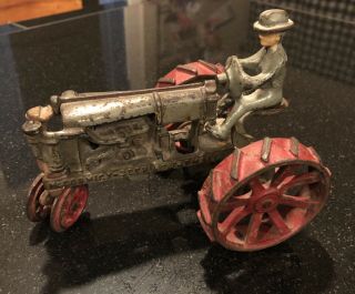 Arcade Mccormick Deering Farmall Cast Iron Farm Tractor Toy