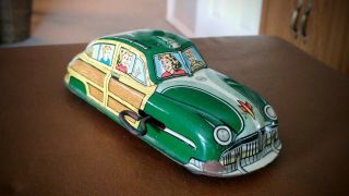 Vintage 1940 ' s Marx Tin Wind up Old Jalopy AND Family Wagon 7