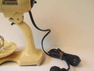 Sunbeam Mixmaster Jr.  Child ' s Toy Mixer W/ All McKee Jadeite Jadite Bowls Rare 6