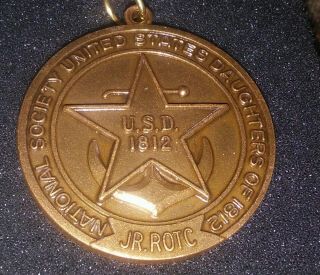 National Society UNITED STATES DAUGHTERS OF 1812 JR ROTC - MEDAL ( (B39)) 2