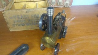 toy steam tractor/engine 3