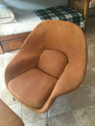 Authentic Eero Saarinen Womb Chair and Ottoman from Knoll 2