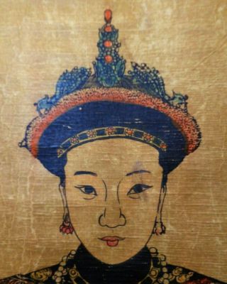 19TH C ANTIQUE CHINESE QING DYNASTY EMPRESS JIA SHUN PORTRAIT,  TINTED W/B SCROLL 3