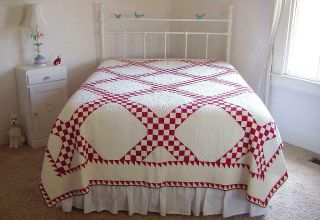 Museum Quality 1800s Hand Stitched Red White Irish Chain Sawtooth Quilt 90x76