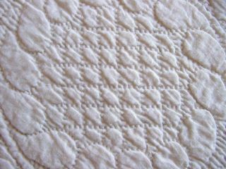 MUSEUM QUALITY 1800s Hand Stitched Red White Irish Chain Sawtooth Quilt 90x76 4