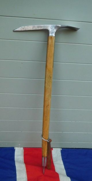 STUNNING ANTIQUE VINTAGE WOODEN MOUNTAINEERS ICE AXE SKI CHALET LODGE DECOR 6