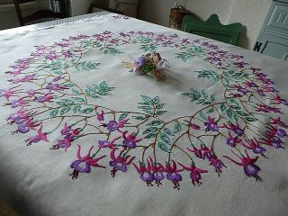 Vintage Hand Embroidered Tablecloth - Exquisite Flower Circle /trailing Fuschias