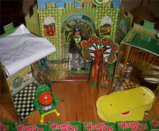 MEGO 1975 Wizard Of Oz 6 Boxed Figures And Emerald City Playset w/Wizard and box 8