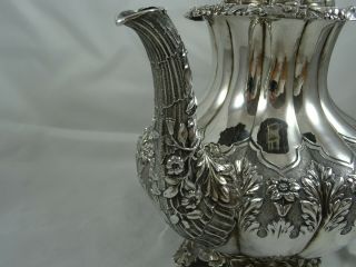 MAGNIFICENT,  GEORGE IV solid silver COFFEE POT,  1829,  908gm 9