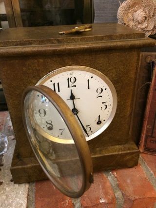 Vintage Seth Thomas 1943 Mantel Clock.  Runs Perfectly.  Key 2