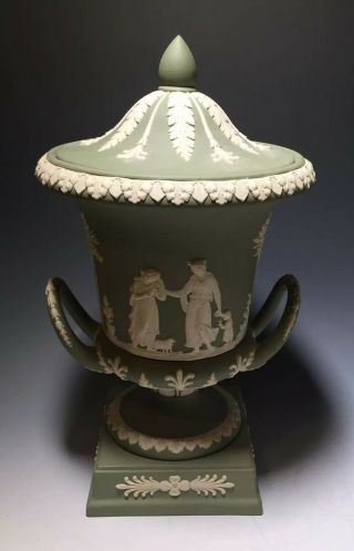 Wedgwood Jasperware Green Pedestal Campana Urn - Conditon