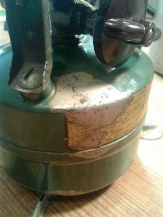 VINTAGE COLEMAN M - 50 MOUNTAIN STOVE DATED 1951 WITH CAN STOVE MAY NEED SOME WORK 9