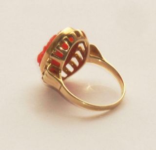 LARGE ANTIQUE VINTAGE ART DECO CHINESE CARVED RED CORAL 18ct GOLD RING 5