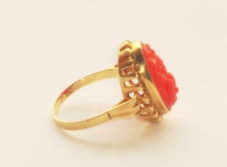 LARGE ANTIQUE VINTAGE ART DECO CHINESE CARVED RED CORAL 18ct GOLD RING 7