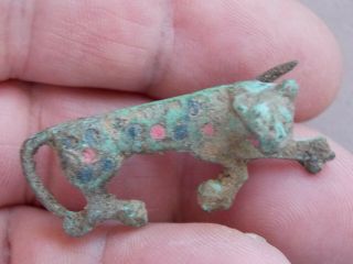 CIRCA 100 - 400 AD ROMAN ENAMELLED BRONZE FIBULA BROOCH IN THE SHAPE OF A PANTHER 2
