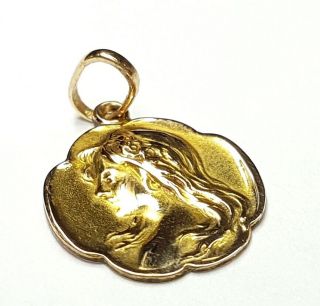 18k Gold Antique Medal With A Woman Embossed
