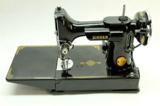 Vintage 1941 Singer Featherweight 221 - 1 Sewing Machine AF941273 Accessories 2