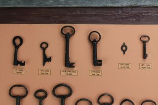 Framed Display of Antique Skeleton Keys Dates 11th Century - 19th Century Wall De 3