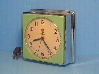 Absolutely Gorgeous Vintage Chrome Telechron Kitchen Wall Clock