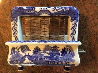 Blue Willow Electric Toastrite Toaster (1920 - 1930)