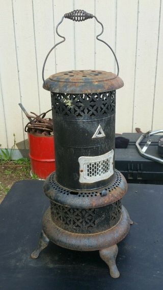 Vintage No.  525 Perfection Kerosene Oil Heater Antique Heat Lamp Stove Barn Find