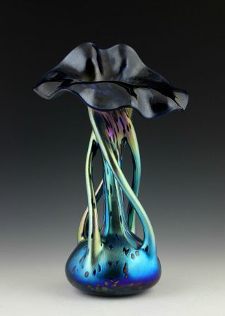 Glamorous Bohemian Art Nouveau Jugendstil Iridescent Glass 13 1/4  Tall Vase