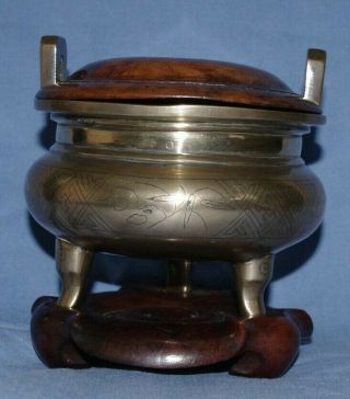 Very Fine Antique Chinese Bronze Censer With Handles & Signed with Stand & Cover 2