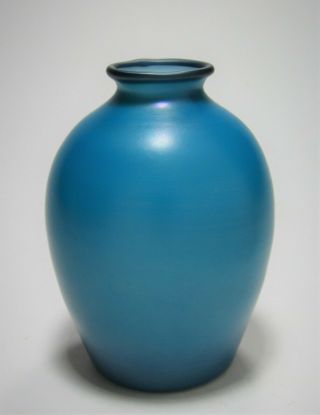 LCT Tiffany Studios Favrile Glass Mazarine or Persian Blue Vase ca.  1910 Rare 4