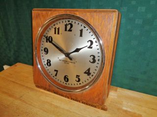 Vintage Wall Clock - York Self Winding Clock Co F7642 Movement 182816 - Usa