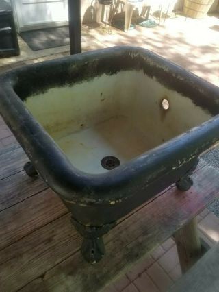 RARE Antique Clawfoot sink 23 1/2 X 26 