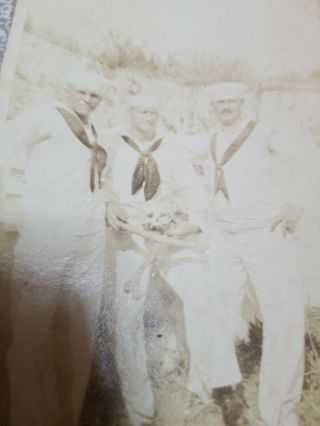 Rare World war 2 photograph of 3 navy soldier holding a human Skull and bones 2