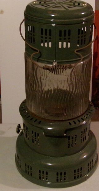 Vintage Perfection Kerosene Oil Heater W/pyrex Glass Globe