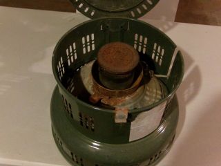 VINTAGE PERFECTION KEROSENE OIL HEATER w/Pyrex Glass Globe 5