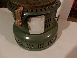 VINTAGE PERFECTION KEROSENE OIL HEATER w/Pyrex Glass Globe 8