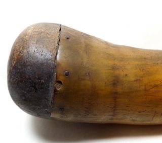 EARLY 19TH C AMERICAN ANTIQUE CARVED BLACK POWDER HORN,  W/NAILED HEEL/HEMP CORD 5