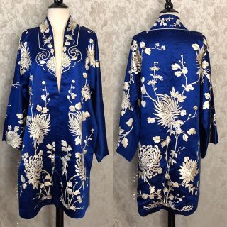 Antique 1900’s - 20’s Chinese Embroidered Blue Silk Robe With White Chrysanthemums