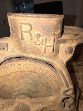 Antique R And H Cast Iron Corn Sheller Shucker Primitive Farm Tool 3