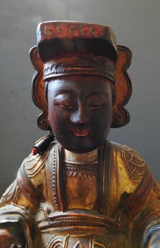 CHINESE CARVED WOODEN FIGURE OF A SEATED DIGNITARY - 19TH CENTURY 2