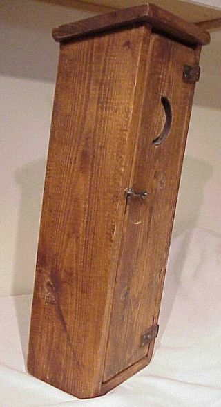 VINTAGE ANTIQUE HANDCRAFTED FOLK ART WOODEN OUTHOUSE TOILET PAPER TISSUE STORAGE 7