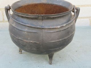 19th Century Cast Iron Three Legged Cauldron Pot Hearth Cooking Tool 4