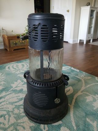 Vintage Perfection Kerosene Heater Stove With Pyrex Glass Flame Design Globe